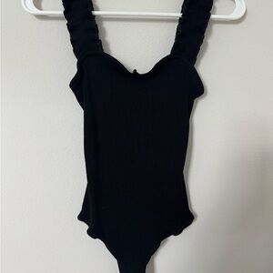 Black Sweetheart Neck Ruched Bodysuit